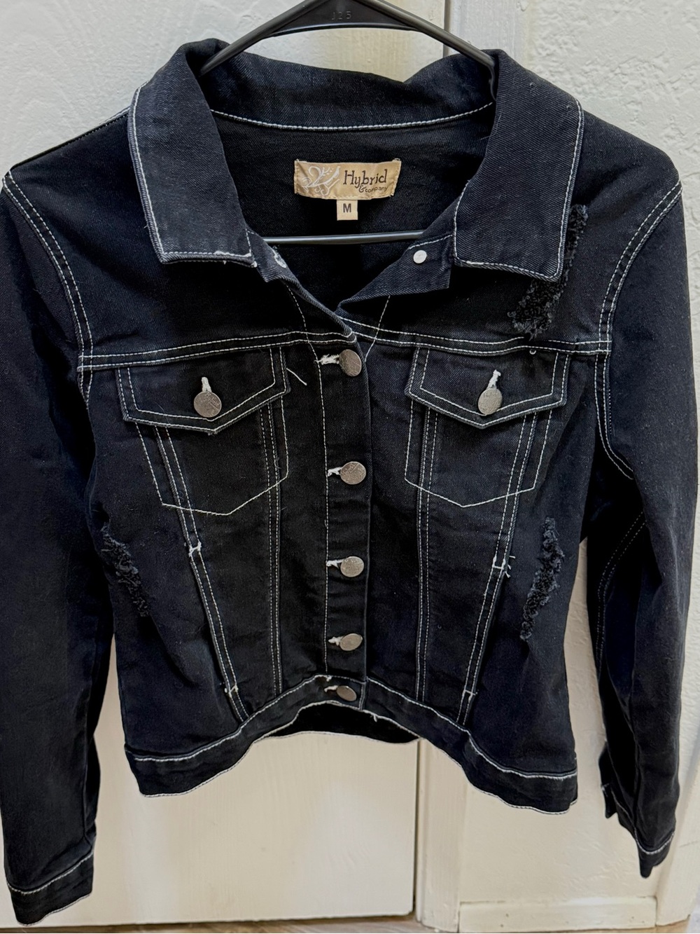 Women’s denim jacket black distressed Hybrid & company